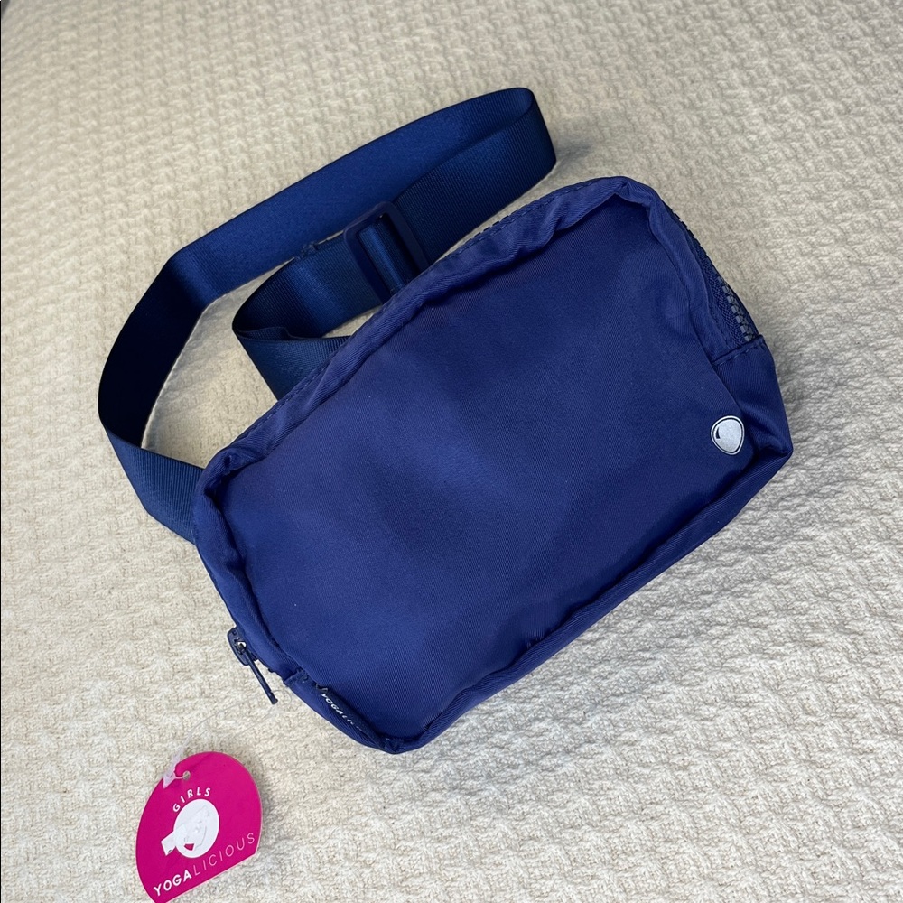 Yogalicious Girls crossbody belt bag, deep sea blue, with buckle NWT